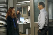 Bei den Ermittlungen in einem neuen Mordfall werden Laura (Debra Messing, l.) und Jake (Josh Lucas, r.) mit ihrer Vergangenheit konfrontiert ...