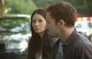 Versuchen gemeinsam, einen Mordfall aufzudecken: Holmes (Jonny Lee Miller, r.) und Watson (Lucy Liu, l.) ...