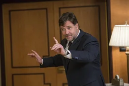 Jackson Healy (Russell Crowe)