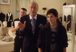 L-R: Victor Melling (Michael Caine),  Gracie Hart (Sandra Bullock)