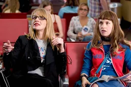 Lucia Strus, Leslie Grossman