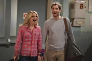 Gina Dabrowski (Annaleigh Ashford, l.); Drew Dunbar (Thomas Middleditch, r.)