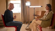 Sebastian Thrun (l.) im Gespr&auml;ch mit der "ZDF-Spur"-Reporterin Greta Buschhaus. Thrun wird als der geistige Vater von K&uuml;nstlicher Intelligenz bezeichnet und kennt die KI-Branche in- und auswendig. Er lebt in den USA und ist ein guter Freund von Sam Altman. ChaptGPT sieht Sebastian Thrun als gro&szlig;e Chance: "Die Entwicklung der letzten 150 Jahren wird es in den n&auml;chsten zehn Jahren geben und es wird alle von uns betreffen&ldquo;.