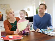 Martin Stein (Bernhard Bettermann) freut sich nach turbulenten Wochen auf den gemeinsamen Familienurlaub. Als ein Brief von Sophies (Leni Johanna Trost) leiblichen Vater Christoph ankommt, schwindet diese Freude. Christoph l&auml;dt die gesamte Familie nach Australien ein. Sophie ist sofort begeistert, doch Marie (Henriette Zimmeck) ahnt, wie sich ihr Vater jetzt f&uuml;hlt.