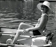 Die frisch verheiratete Grace Kelly, fotografiert von ihrem Ehemann F&uuml;rst Rainier III. von Monaco, 1956.