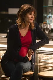 Delilah Dixon (Stephanie Szostak)