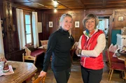 Annette Krause (r.) mit Hotelchefin Am&eacute;lie C. Kr&auml;mer vom Hotel Madrisa in Gargellen.