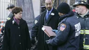 Verschiedene Brandanschl&auml;ge auf Kirchen besch&auml;ftigt das Team um Lt. Anita Van Buren (S. Epatha Merkerson). Detective Ed Green (Jesse L. Martin, Mi.) sammelt Informationen und spricht mit den Feuerwehrleuten.