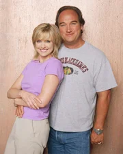 Cheryl (Courtney Thorne-Smith), Jim (James Belushi)