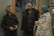 l-r: Liz Danvers (Jodie Foster), Evangeline Navarro (Kali Reis), Julia (Aka Nivi&acirc;na)
