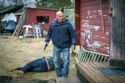 Kommissar St&aring;lnacke (Thomas Oredsson) im Einsatz.
