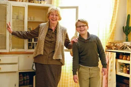 Christine Schorn (Katharina), Kieran West (Georg).