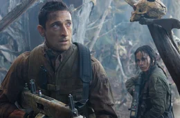 Versuchen angesichts der &Uuml;berlegenheit des blutr&uuml;nstigen Gegners weder die Nerven noch den Kopf zu verlieren: Royce (Adrien Brody, l.) und Isabelle (Alice Braga, r.) ...