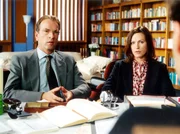 Auf der Suche nach dem verlorenen Sex: Bernhard (Herbert Knaup, links) und seine Frau Regine (Nina Kronj&auml;ger) fragen sich, warum es in ihrer Ehe nicht mehr knistert.