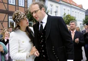 Greta Dobisch (Elena Uhlig) w&uuml;nscht sich nichts sehnlicher, als dass ihr Mann Lothar (Stephan Grossmann) die Firmenleitung &uuml;bernimmt.