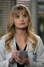 Fiona Gubelmann als Dr. Morgan Reznick
