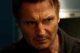 Der Arbeitsplatz des Air-Marshalls Bill Marks (Liam Neeson) befindet sich in &uuml;ber 12.000 Metern H&ouml;he. Eines Tages empf&auml;ngt er w&auml;hrend eines Interkontinentalfluges von New York nach London von einer unbekannten Nummer kryptische Nachrichten auf seinem Diensthandy ...