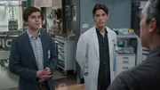 l-r: Dr. Shaun Murphy (Freddie Highmore), Daniel Perez (Brandon Larracuente) l-r: Dr. Shaun Murphy (Freddie Highmore), Daniel Perez (Brandon Larracuente)