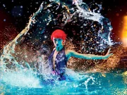 Mit 9 Millionen Euro Kosten soll das Programm 'Show me' die teuerste und aufwendigste Produktion der B&uuml;hne werden; 300 T&auml;nzer und 200 S&auml;nger aus der ganzen Welt haben sich beworben.