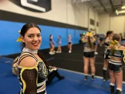 Carina ist fr&auml;nkisches Tanzmariechen - hier wird sie Teil eines amerikanischen Cheerleader-Teams.