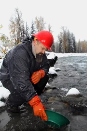 (Multiple values)  Discovery Networks Picture Publicity. This picture may be used solely for Discovery Networks programme publicity purposes. May be reproduced in editorial press & listings in connection with the current broadcast of the Discovery Networks programme(s) only. Not to be reproduced or redistributed for any use or in any medium that is not set out above. All rights reserved.