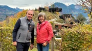 Annette Krause (rechts) im Alpencamping Nenzing mit Seniorchef Josef Morik.