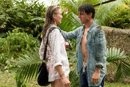 June (Cameron Diaz, l.) ist zu wertvoll f&uuml;r Roys (Tom Cruise, r.) Gegner geworden, so dass sie ihn auf seiner Mission begleiten muss. Doch kann sie ihm vertrauen?