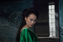 Die Hexe Mizuki (Rinko Kikuchi) unterst&uuml;tzt mit ihrem m&auml;chtigem Zauber den intriganten, nach Allmacht strebenden F&uuml;rsten Kira.