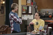 Ausgerechnet bei Sheldon (Jim Parsons, r.) will sich Penny (Kaley Cuoco, l.) einen Rat holen, der ihre Schauspielkarriere betrifft ...