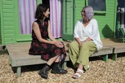 Laura Jackson (l.) und Mitarbeiterin   +++