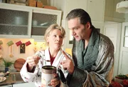 Dr. Schmidt (Walter Sittler) und Nikola (Mariele Millowitsch)