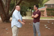 v.li.: Dr. Monty Lemon (Kevin Chamberlin), Phil Dunphy (Ty Burrell) v.li.: Dr. Monty Lemon (Kevin Chamberlin), Phil Dunphy (Ty Burrell)