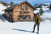 Lea Leuenberger startet die Wintersaison auf der Skihütte Feldis (GR). Lea Leuenberger startet die Wintersaison auf der Skihütte Feldis (GR).