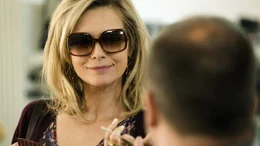 Maggi Blake (Michelle Pfeiffer)Maggi Blake (Michelle Pfeiffer)