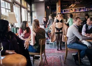 Geht zuviel Risiken ein: Wanda Wylowa als Monika