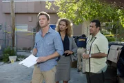 v.li.: Jim Longworth (Matt Passmore), Colleen Manus (Michelle Hurd) und Carlos Sanchez (Carlos Gomez)