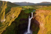 Azoren &ndash; Gr&uuml;nes Paradies im Atlantik Wasserf&auml;lle auf der Insel Flores