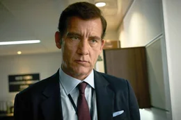 Der skrupellose FBI-Funktion&auml;r Montgomery (Clive Owen) verfolgt ganz eigene Pl&auml;ne.