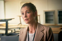 Die FBI-Agentin Erica Wilcox (Rosamund Pike) m&ouml;chte einem ber&uuml;chtigten New Yorker Untergrundboss das Handwerk legen.