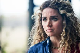 Sofia (Ana de Armas) macht sich gro&szlig;e Sorgen um ihren Mann und ger&auml;t schlie&szlig;lich selbst in Gefahr.