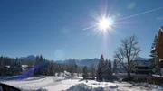 Berge, Schnee und Sonnenschein &ndash; der Winter in den Alpen kann m&auml;rchenhaft sch&ouml;n sein.
