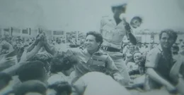 1969 rei&szlig;t Muammar al-Gaddafi in Libyen die Macht an sich. Als Staatsoberhaupt &uuml;bernimmt er den Befehl &uuml;ber die Streitkr&auml;fte.