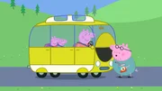 Peppa und ihre Familie fahren in den Urlaub in einem ganz besonderen Wagen. Das merkw&uuml;rdige Gef&auml;hrt verwandelt sich auf Knopfdruck in ein Haus auf R&auml;dern - das wird eine aufregende Reise!