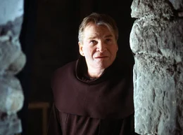 Ist das Dachgeschoss der Gemeindekirche wirklich bauf&auml;llig? "Bruder Johannes" (Fritz Wepper) entdeckt eine anges&auml;gte Dachst&uuml;tze.