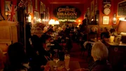 NDR Fernsehen DIE NORDSTORY - HAMBURG VERY BRITISH, "Von Wachsjacken, Poloturnieren und tea time", am Freitag (14.03.25) um 20:15 Uhr. F&uuml;r viele Hamburger ist der English Pub das zweite Wohnzimmer.