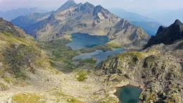 Der Wangenitzsee und der dar&uuml;ber gelegene Kreuzsee in der Schobergruppe.