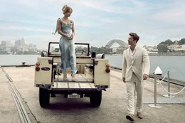 Sydney Sweeney als Bea und Glen Powell als Ben