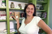 Slagjana Stojanova betreibt die einzige Kr&auml;uterapotheke Mazedoniens.