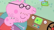 Papa Wutz (r.) zeigt Peppa (vorne), wie das Wohnmobil funktioniert.