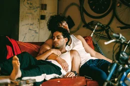 Darko (Malik Blumenthal, rechts) will die br&uuml;derliche Freundschaft zu Yanoosh (Karim G&uuml;nes, links) nicht zerbrechen lassen